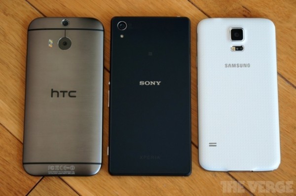 Sony Z2, Galaxy S5 và HTC One M8 đọ dáng - 3