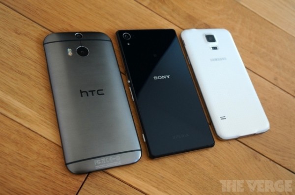 Sony Z2, Galaxy S5 và HTC One M8 đọ dáng - 4