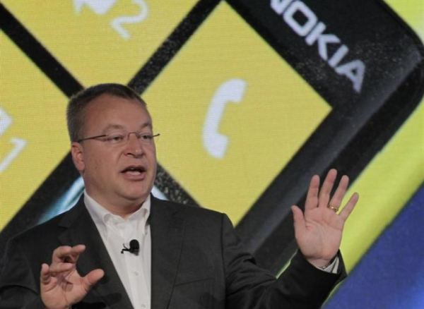 Nokia CEO trốn tránh câu hỏi về Lumia 928 - 1